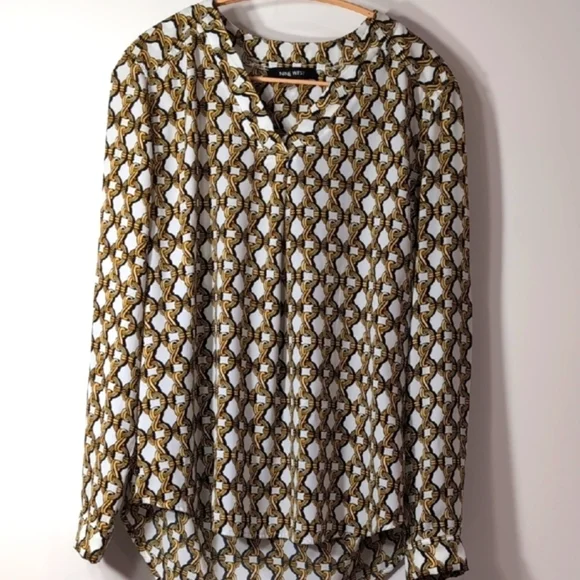 Nine West | White Gold Equestrian Chain Pattern V-Neck Long Sleeve Top Size S - Picture 2 of 10